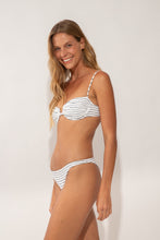Carregar imagem no visualizador da galeria, Image 04: Rio De Sol Haut Top Linea-White Zaya
