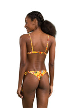 Carregar imagem no visualizador da galeria, Model Back: Rio De Sol Ensemble Set Stories Tri-Fixo Cheeky-Micro
