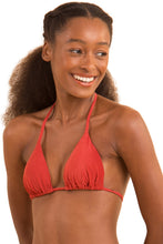 Carregar imagem no visualizador da galeria, Gallery: Rio De Sol Haut Top Malibu-Chili Tri-Inv
