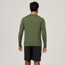 Carregar imagem no visualizador da galeria, Model Back: Uv Line T-Shirt Longsleeve Uvpro Green Militar Upf50+
