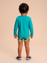 Carregar imagem no visualizador da galeria, Model Back: Uv Line T-Shirt Longsleeve Baby Green Sea Upf50+
