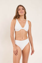 Carregar imagem no visualizador da galeria, Image 06: Rio De Sol Ensemble Set Sand-White Chantal Kora
