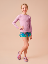 Carregar imagem no visualizador da galeria, Model Front: Uv Line T-Shirt Longsleeve Uvpro Kids Rose Upf50+
