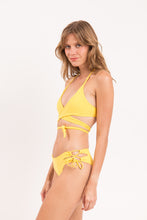 Carregar imagem no visualizador da galeria, Image 09: Rio De Sol Haut Top Amarelo Kate
