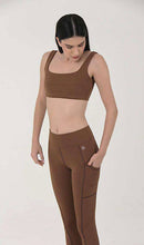Carregar imagem no visualizador da galeria, Product Front: Uv Line Fitness Bas Legging Fit Aspen Brown Upf50+
