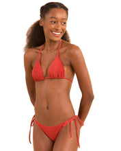 Carregar imagem no visualizador da galeria, Gallery: Rio De Sol Ensemble Set Malibu-Chili Tri-Inv Cheeky-Tie
