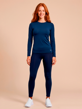 Carregar imagem no visualizador da galeria, Model Front: Uv Line T-Shirt Longsleeve Uvpro Fem Cobalt Upf50+
