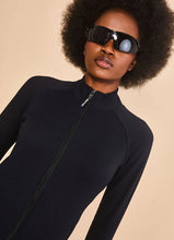 Carregar imagem no visualizador da galeria, Image 05: Uv Line T-Shirt Jacket Fem New Fit Black Upf50+
