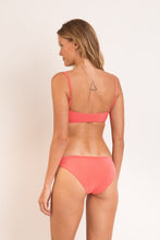 Carregar imagem no visualizador da galeria, Model Back: Rio De Sol Haut Top Malibu-Nina Bandeau-Reto
