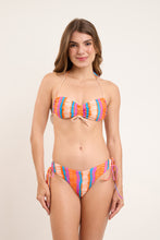 Carregar imagem no visualizador da galeria, Model Front: Rio De Sol Haut Top Stripes Corine
