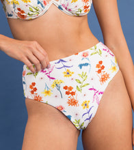 Carregar imagem no visualizador da galeria, Image 11: Rio De Sol Bas Bottom Countryside Hotpants
