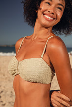 Carregar imagem no visualizador da galeria, Image 06: Rio De Sol Haut Top Brisa-Pistache Sara
