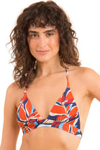 Carregar imagem no visualizador da galeria, Gallery: Rio De Sol Haut Top Leaves Tri-Cos
