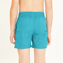 Carregar imagem no visualizador da galeria, Model Back: Uv Line Maillot De Bain Garçon Short Aqua Lucca Petroleo Upf50+
