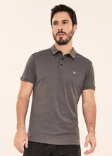 Carregar imagem no visualizador da galeria, Model Front: Uv Line T-Shirt Pour Homme T-Shirt Masc Polo Lead Upf50+

