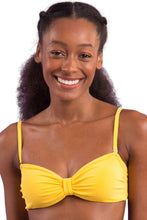 Carregar imagem no visualizador da galeria, Gallery: Rio De Sol Haut Top Malibu-Yellow Bandeau-Duo

