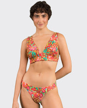 Carregar imagem no visualizador da galeria, Gallery: Rio De Sol Ensemble Set Tropics Halter-Marina Essential-Cos
