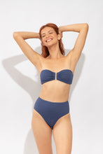 Carregar imagem no visualizador da galeria, Image 05: Rio De Sol Bas Bottom Carmel-Blue Hotpants
