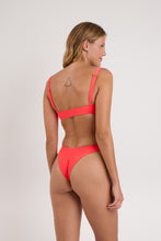 Carregar imagem no visualizador da galeria, Model Back: Rio De Sol Haut Top Malibu-Folia Agnes
