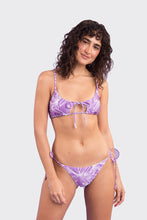 Carregar imagem no visualizador da galeria, Model Front: Rio De Sol Bas Bottom Trail-Purple Ibiza-Comfy
