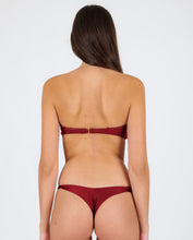 Carregar imagem no visualizador da galeria, Image 06: Rio De Sol Ensemble Set Shimmer-Divino Bandeau-Knot Nice-Fio
