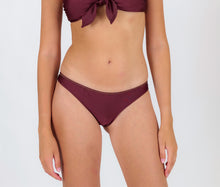 Carregar imagem no visualizador da galeria, Gallery: Rio De Sol Bas Bottom Barolo Essential
