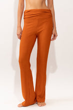 Carregar imagem no visualizador da galeria, Gallery: Rio De Sol Pantalon De Plage Ferrugo Murana Pants
