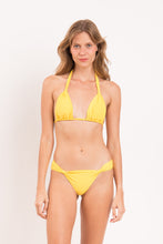 Carregar imagem no visualizador da galeria, Model Front: Rio De Sol Bas Bottom Amarelo Mel
