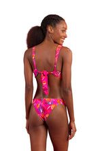 Carregar imagem no visualizador da galeria, Model Back: Rio De Sol Ensemble Set Flavors Halter-Marina Essential-Cos
