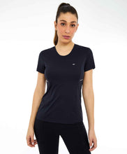 Carregar imagem no visualizador da galeria, Model Front: Alto Giro Fitness Haut T-Shirt Skin Fit Recortes Com Refletivos Preto

