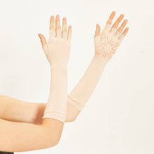 Carregar imagem no visualizador da galeria, Image 05: Uv Line Gants Long Gloves Uni Beige Upf50+
