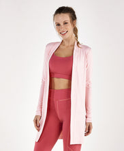 Carregar imagem no visualizador da galeria, Model Front: Alto Giro Fitness Haut Cardigan Rib Santorini Rosa Respire

