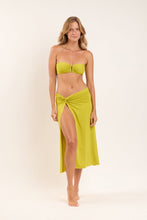 Carregar imagem no visualizador da galeria, Model Front: Rio De Sol Jupe De Page Fluity-Abacateiro Long Skirt Knot
