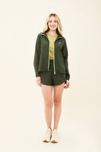 Carregar imagem no visualizador da galeria, Bag-Foldable Windbreaker Jacket Verde Militar
