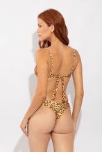 Carregar imagem no visualizador da galeria, Model Back: Rio De Sol Bas Bottom Yellow-Feline Nara

