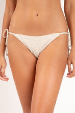 Carregar imagem no visualizador da galeria, Gallery: Rio De Sol Bas Bottom Brisa-Offwhite Lacinho
