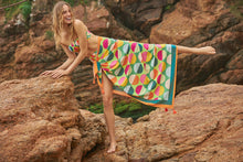 Carregar imagem no visualizador da galeria, Image 08: Rio De Sol Ensemble Set Garden-City Bandeau-Reto Hotpant-Cos
