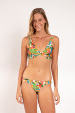 Carregar imagem no visualizador da galeria, Model Front: Rio De Sol Bas Bottom Tropical Nice
