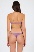 Carregar imagem no visualizador da galeria, Model Back: Rio De Sol Ensemble Set Shimmer-Harmonia Bandeau-Knot Nice-Fio
