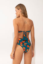 Carregar imagem no visualizador da galeria, Model Back: Rio De Sol Bas Bottom Luma Hotpants

