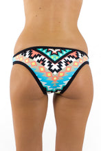 Carregar imagem no visualizador da galeria, Model Back: Seafolly Bas Colorful Kasbah Seafolly
