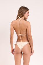 Carregar imagem no visualizador da galeria, Model Back: Rio De Sol Haut Top Touch-Natural Tri-Inv
