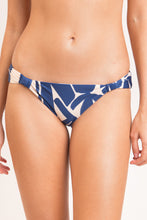 Carregar imagem no visualizador da galeria, Gallery: Rio De Sol Bas Bottom Pottery Mel-Comfy
