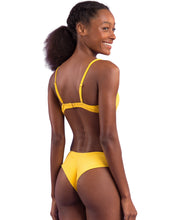 Carregar imagem no visualizador da galeria, Image 07: Rio De Sol Ensemble Set Malibu-Yellow Balconet Ciao
