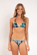 Carregar imagem no visualizador da galeria, Model Front: Rio De Sol Ensemble Set Azule Mel
