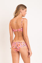 Carregar imagem no visualizador da galeria, Model Back: Rio De Sol Ensemble Set Sweet-Camo Bandeau-Reto Madrid
