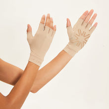 Carregar imagem no visualizador da galeria, Image 05: Uv Line Gants Meduim Gloves Long Fingerss Uni Beige Upf50+
