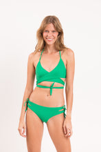 Carregar imagem no visualizador da galeria, Model Front: Rio De Sol Haut Top Dots-Tambourine Kate
