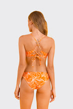 Carregar imagem no visualizador da galeria, Model Back: Rio De Sol Ensemble Set Trail-Orange Tank-Tie Essential-Comfy
