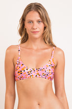 Carregar imagem no visualizador da galeria, Gallery: Rio De Sol Haut Top Sweet-Camo Bralette
